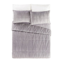 Load image into Gallery viewer, Pinnacle King Quilt Set