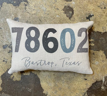 Load image into Gallery viewer, Neutral Tones Zip Kidney Pillow