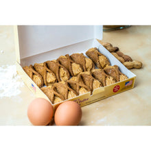 Load image into Gallery viewer, Peanut Butter Cannoli Dog Treats
