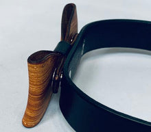 Load image into Gallery viewer, Wood Grain Bow & Collar - Black & White Interiors