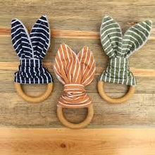 Load image into Gallery viewer, Wood & Cloth Teething Ring