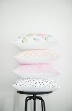 Load image into Gallery viewer, Boise Pillow Cover Set - Black & White Interiors