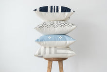Load image into Gallery viewer, Richmond Pillow Cover Set - Black & White Interiors