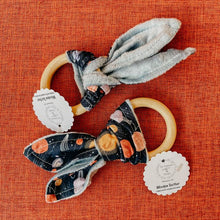 Load image into Gallery viewer, Wood & Cloth Teething Ring