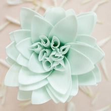 Load image into Gallery viewer, Bath Flower Soap