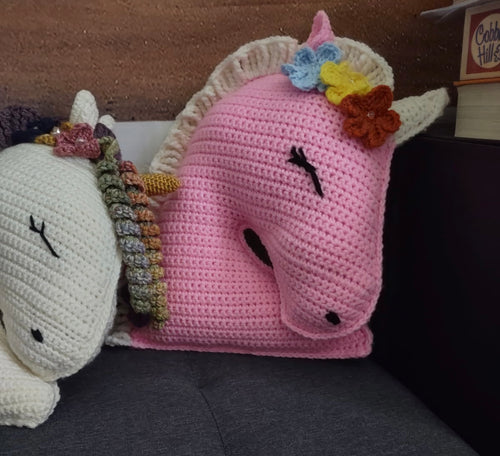 Croche Unicorn Pillow