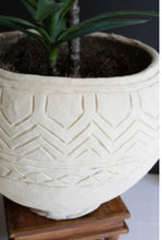 Load image into Gallery viewer, Paper Mache Planter