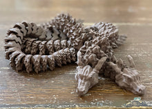 Load image into Gallery viewer, 3D Printed Articulated Dragons
