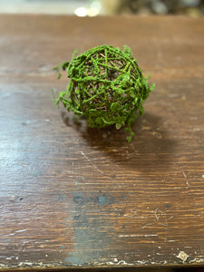 Mossy Twig Ball