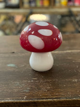 Load image into Gallery viewer, Blown Glass Toadstool