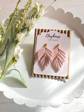 Load image into Gallery viewer, Sophie Clay Earrings