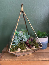 Load image into Gallery viewer, Terrarium Prism Succulent Planter