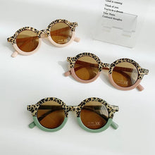 Load image into Gallery viewer, Leopard Print Sunglasses